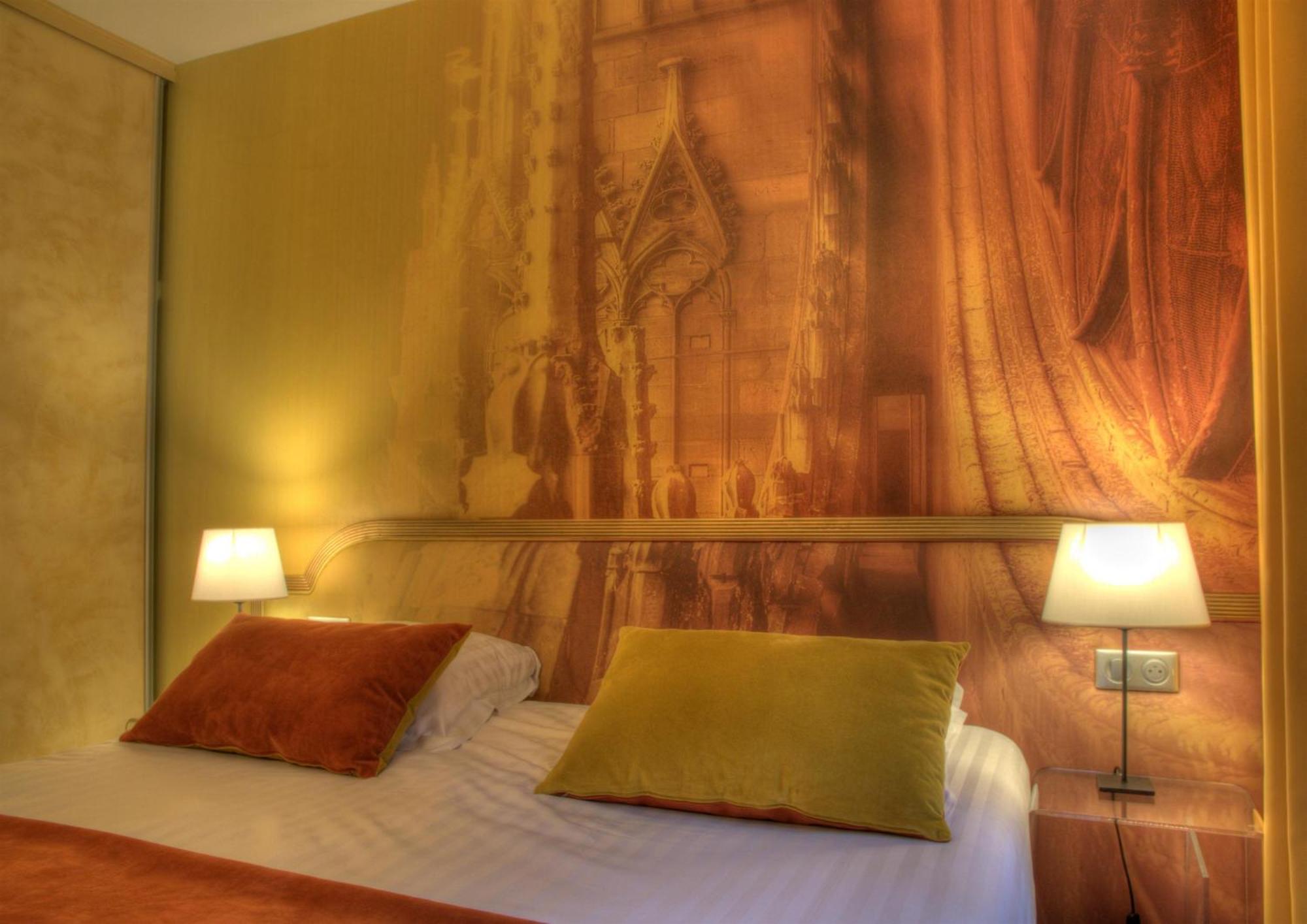 Hotel Cathedrale Strasbourg Szoba fotó